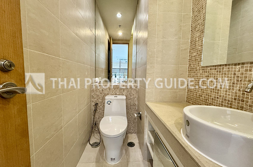 Condominium in Sathorn : The Royal Saladaeng 